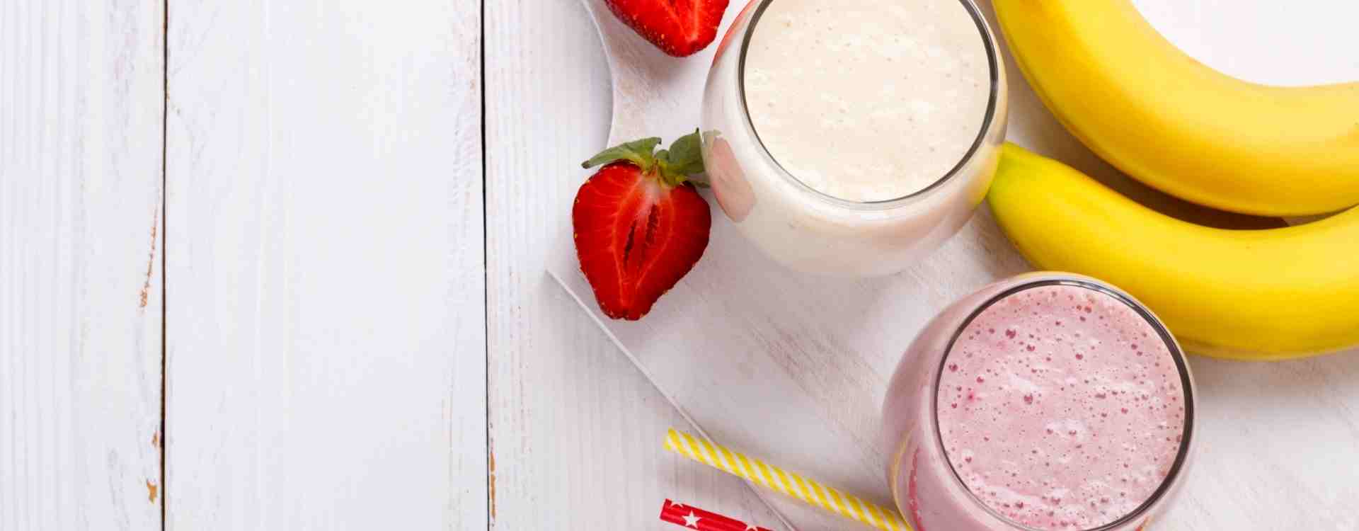 Strawberry and banana smoothies from a bird’s eye view